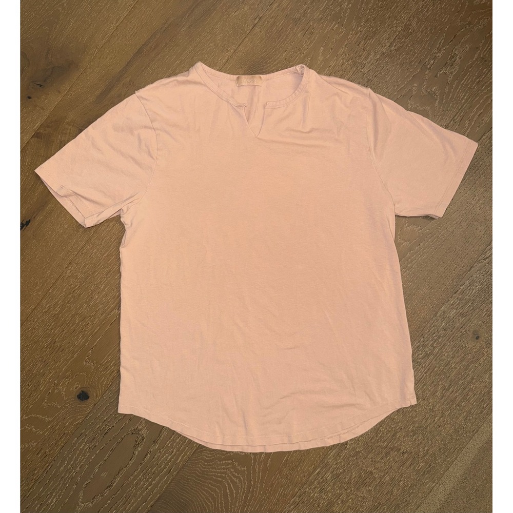 Nuuds Everyday V-Neck Short Sleeve Tee Peach Neutral Curved Hem Size‎ Medium